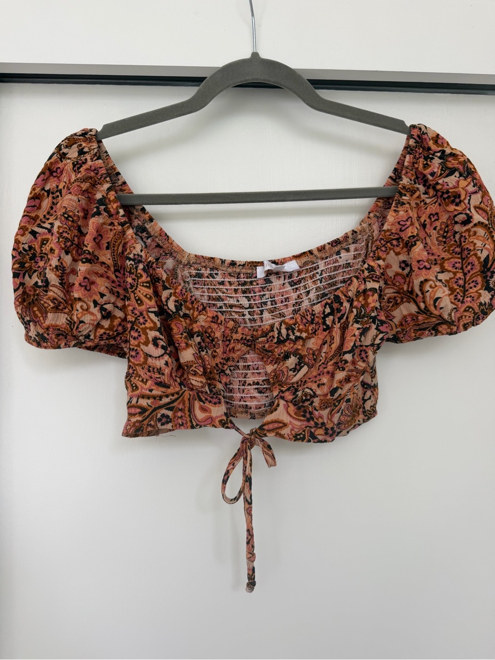 Paisley Tie-Front Puff Sleeve Crop Top -